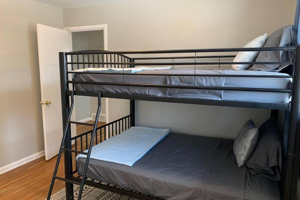 3 King Beds + Bunk Beds On Broadway Villa Littleton Ngoại thất bức ảnh